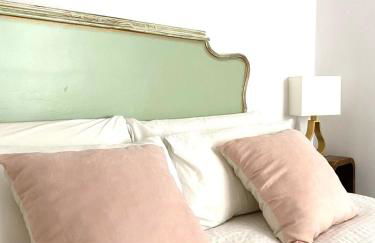 Quédate cerca del casco antiguo - Photo 3