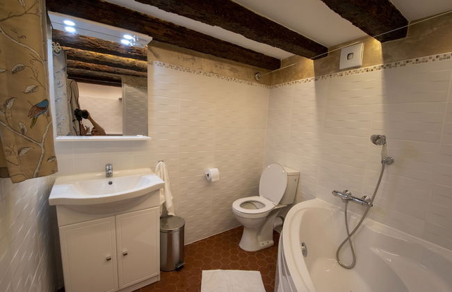 A L'OMBRE DU PALAIS - Photo 71