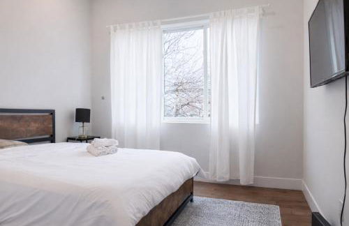 Stylish 2BR,1BAFree ParkingQueen Beds - Foto 14