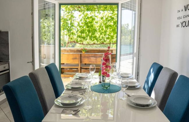 Tranquil Oasis Holiday Home Primorski Dolac With Pool - Foto 10