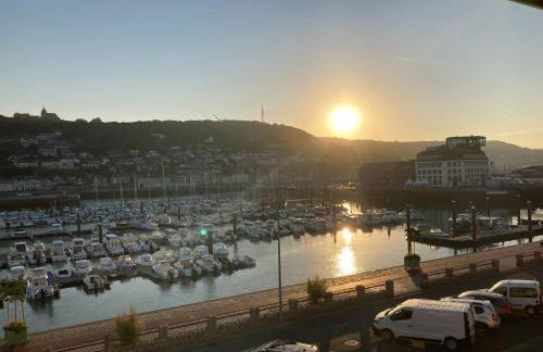 Charmant Studio avec vue sur le port et falaises - Foto 40