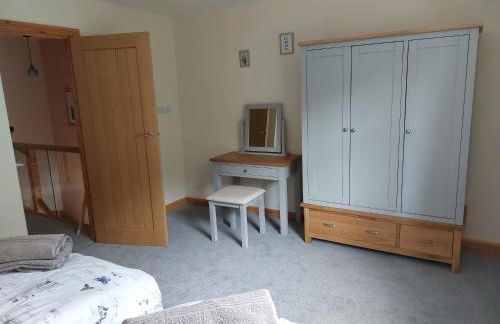 Two bedroom cottage - country lane -10 min walk to Perranporth beach - Foto 10