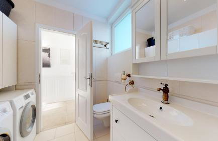 Elegant Hvar town villa with pool - Photo 62