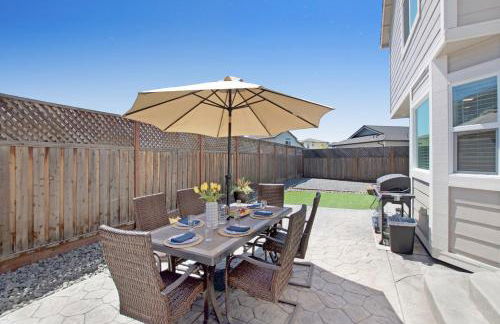 Game Night Meets Wine Country Elegance - Foto 47