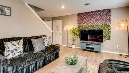 2 Mi to Historic Dtwn Magnolia Family Retreat - Photo 2