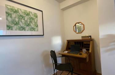 Spacious 65sqm private flat, New and fully equipped kitchen with dining room, Direct Bus to Messe - Foto 9