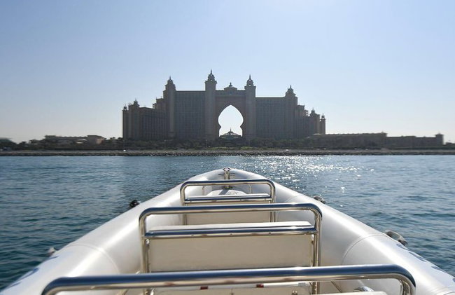 The Love Boats Dubai: Enjoy The 90 Minutes Love Tour - Photo 2