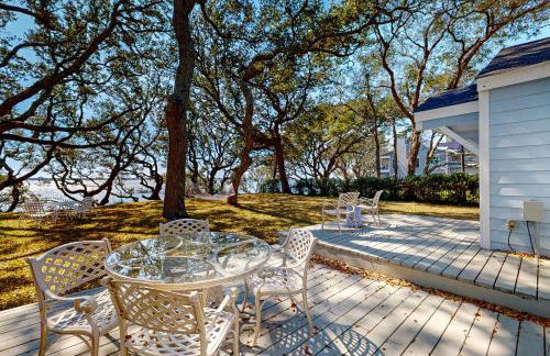 Three dog-friendly, waterfront cottages with full kitchens & private beach - Foto 38