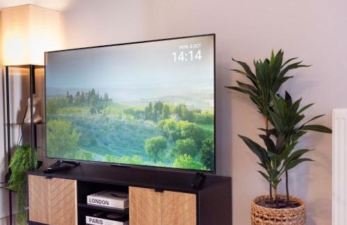 4 Bedroom Home - Contractor Ready - 2 Mins to Town CM7 - Foto 27