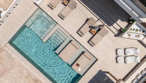 Cantouni Villa, Luxury 5BR Retreat with Heated Pool & Jacuzzi Near Town by Villa Mana Gers - Foto 5, sunbed