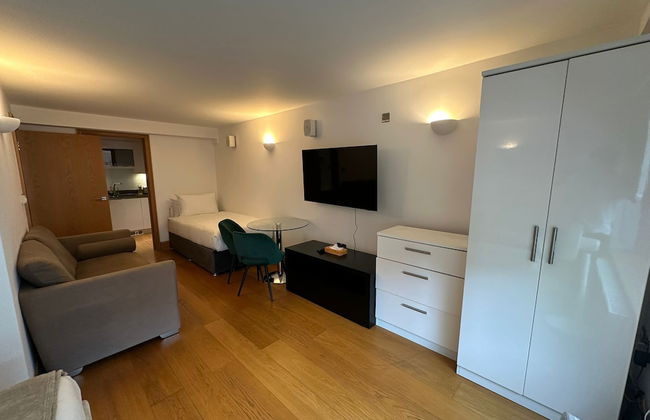 Westwood House - Photo 16