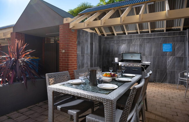 MainStay Suites Kew - Foto 27