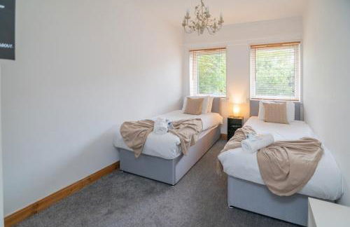 Clydebank 2 Bedroom Home - Foto 13