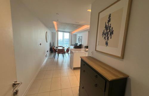 High Floor Modern 1BR Stunning Views Balcony AC Free Parking - Foto 22