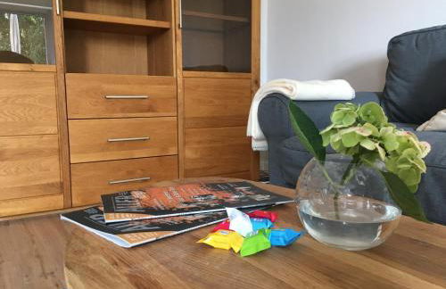 2-Zimmer Apartment Bahnhofsnähe - self-check-in - Kinderfreundlich - Balkon - Kaffeeautomat - Foto 1