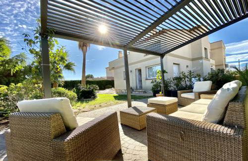 Villa Martina 4 bedroom villa with air conditioning & private swimming pool ideal for families - Foto 11