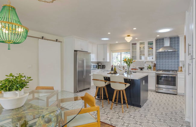 Hummingbird Haven by Avantstay Dog-friendly, Near the Beach, Huge Yard+hot Tub - Foto 18