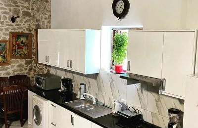 Art House Pagoi 3min from St George Beach - Photo 12