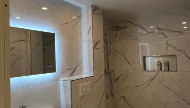 Lux and Big Apartment - Foto 5, Shower