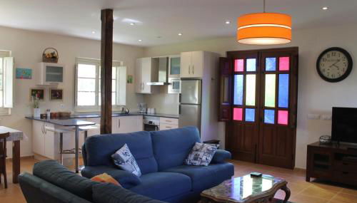 Casa de Aldea en el concejo de Nava, en el centro de Asturias - Foto 4