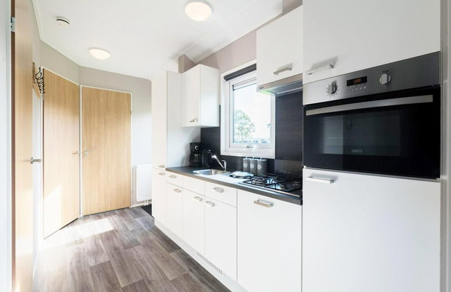 Comfortable Chalet Located in the Polder, Near Alkmaar - Foto 3