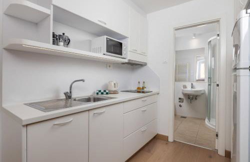 Apartments Anaika at the beach, Opatija - Photo 9