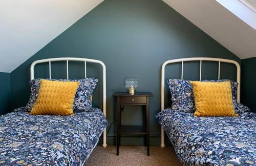 No 11, Fishguard, Ideal for beach, coastal path and town! - Photo 14