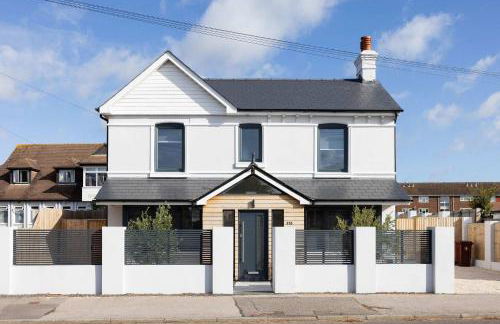 Modern 5-Bedroom Retreat Nr Coast - Foto 34