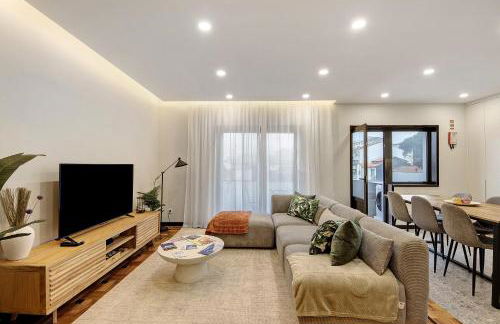 Station 54 - Photo 1