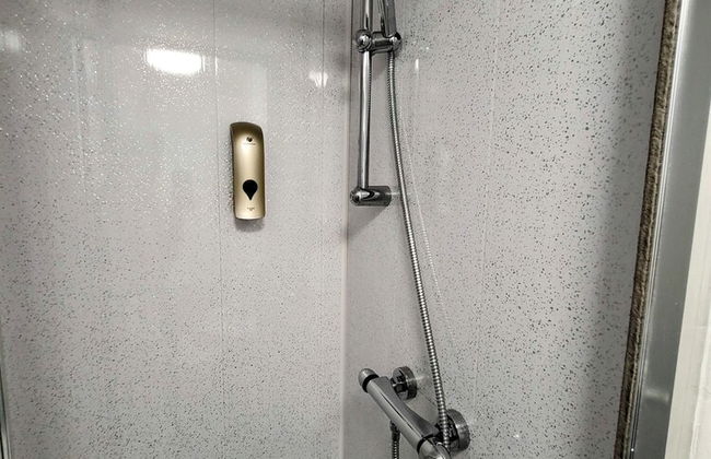 Comfortable Stay - LB Ave - Photo 36