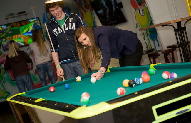 Detached Luxury Lodge near Sea - Photo 12