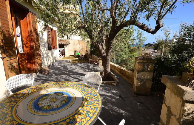 Cottage in Sicily With Private Garden & BBQ - Foto 24