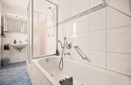 Heimatliebe in direkter Seenähe - Foto 11