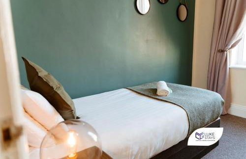 Luke Stays -Whitehall Road - Foto 18