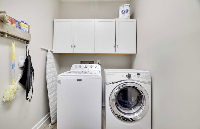 The Nest at Pinecrest by Avantstay Spacious Deck, Game Room, Fire Pit - Foto 44