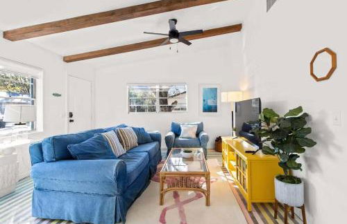 Bright Bay Hideaway - Near Springs - Pet Friendly - Foto 1