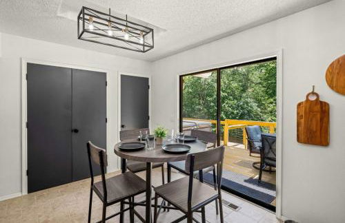 Back-40 Retreat with Hot Tub & Bike Garage - Photo 18