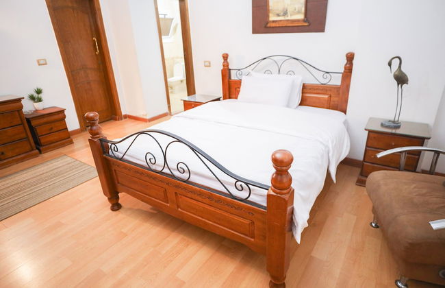 Angel Amber Kiss 2BR Apt - Photo 8