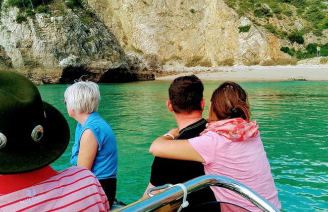 Balade en bateau aux grottes du Cap Espichel - Photo 2