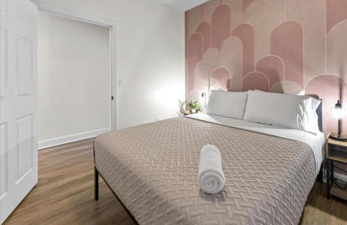 Steps Away From Mass Ave in Heart of Indy with Balcony - Foto 26