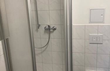 Home- Alt-Winzerla - Foto 11