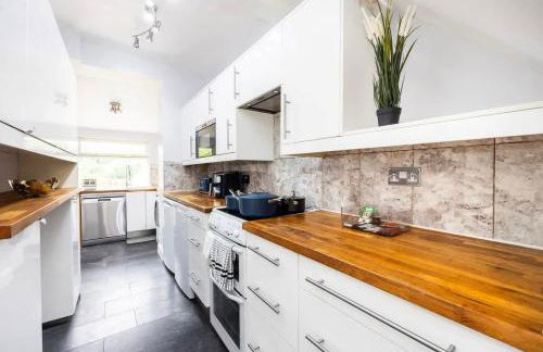 4 Bed , Monthly & Weekly Offers , Ideal For Contractors , Relocation & Leisure Stays - Photo 18