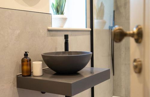 The Farmhouse - Photo 16