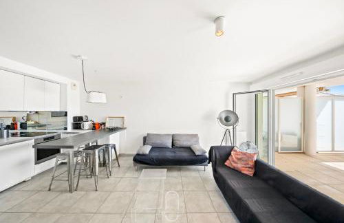 Au bout de la rue la Mer- T3 Jardin Piscine PARKING WIFI BY HC - Foto 16