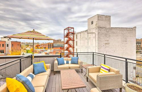Downtown Condo with Rooftop Patio and City Views! - Foto 1