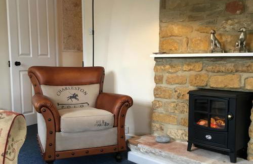 Millstones - Photo 2