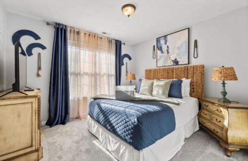 Elegant Retreat Spacious with Outdoor Fireplace - Foto 31