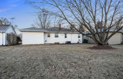 Pool Table and Fireplace by LCP Collection - Foto 33