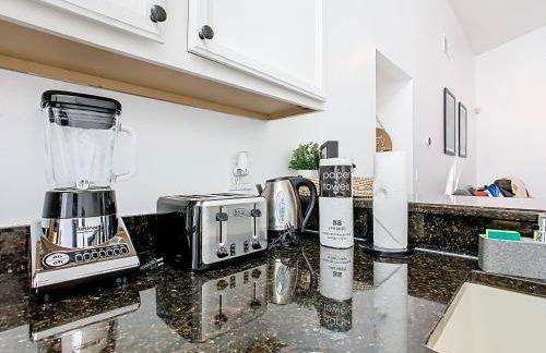 Casita mi Encanto a Cozy & Spacious House, 4-bedroom 3-Bath & pool - Foto 34