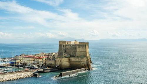 Rooftop in front of the Castle - Photo 4